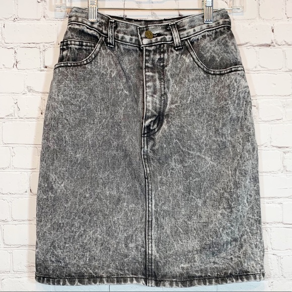 Guess by Marciano Dresses & Skirts - George’s Marciano for Guess acid wash denim skirt